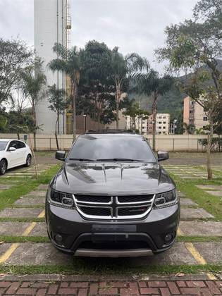 DODGE JOURNEY 3.6 RT V6 GASOLINA 4P AUTOMÁTICO DODGE JOURNEY 3.6 RT V6 GASOLINA 4P AUTOMÁTICO